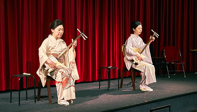 地歌《茶音頭》の演奏